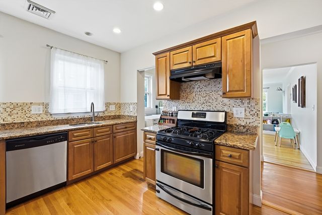 160 White St 2, Belmont, MA 02478
