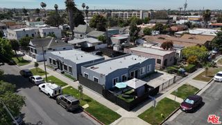 1700 W 60th Street, Los Angeles, CA 90047
