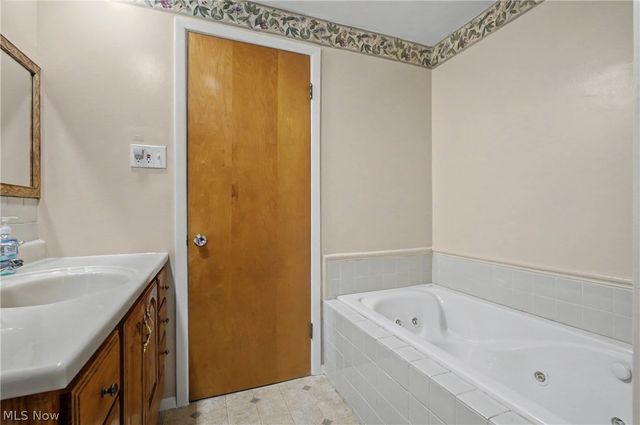 347 Beeler Drive, Berea, OH 44017