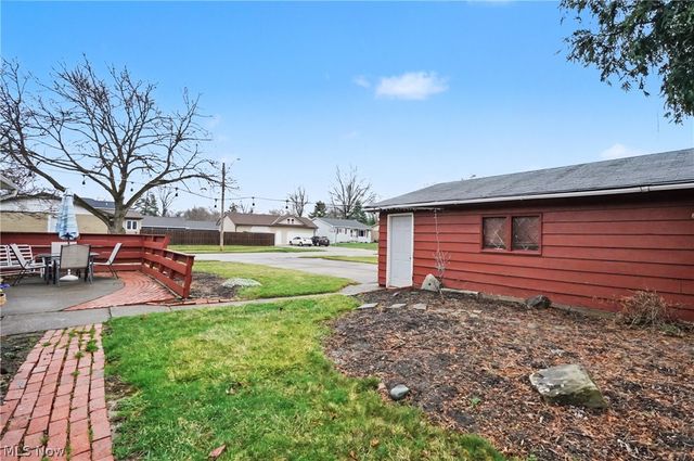 347 Beeler Drive, Berea, OH 44017