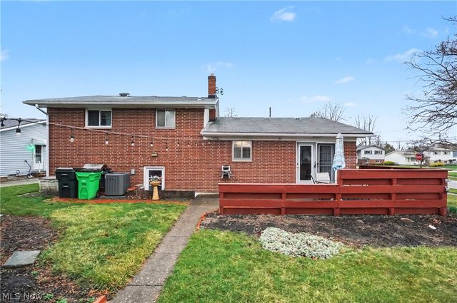 347 Beeler Drive, Berea, OH 44017