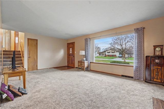 347 Beeler Drive, Berea, OH 44017