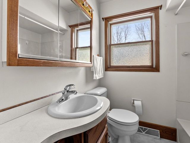 1128 N 17th STREET, Manitowoc, WI 54220