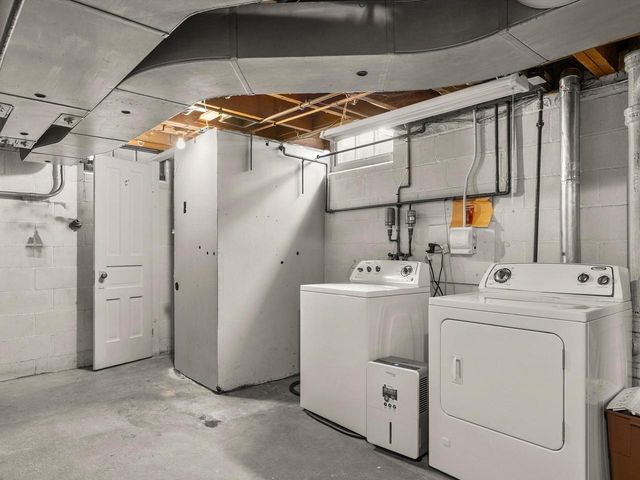 1128 N 17th STREET, Manitowoc, WI 54220