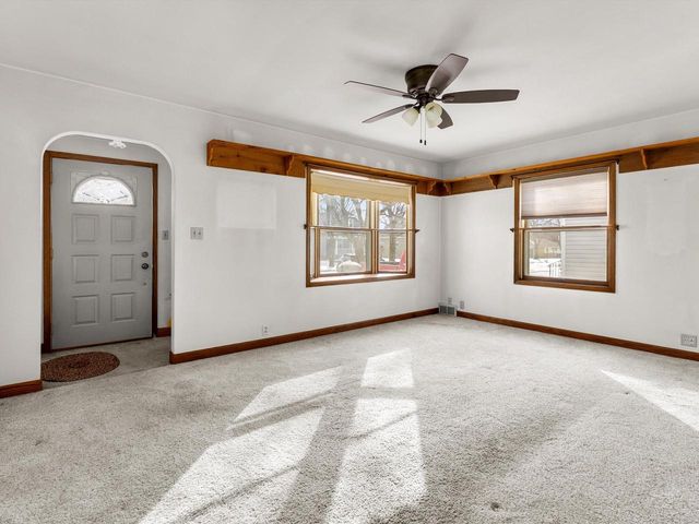 1128 N 17th STREET, Manitowoc, WI 54220