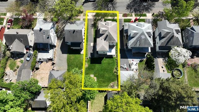84 Union Place, Ridgefield Park, NJ 07660