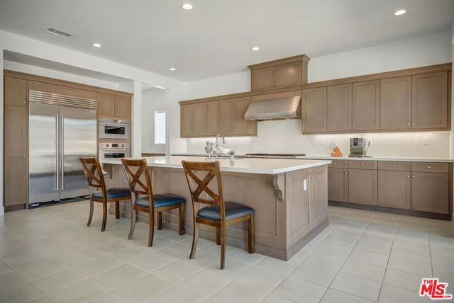 11865 Red Hawk Lane, Porter Ranch, CA 91326