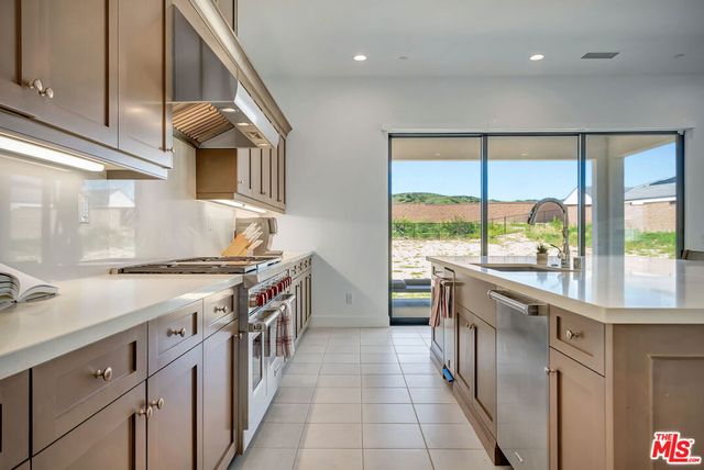 11865 Red Hawk Lane, Porter Ranch, CA 91326