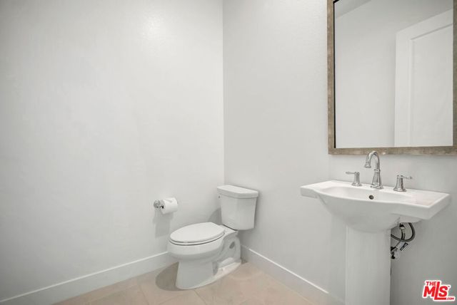 11865 Red Hawk Lane, Porter Ranch, CA 91326