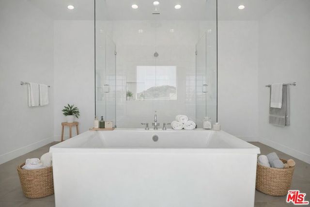 11865 Red Hawk Lane, Porter Ranch, CA 91326