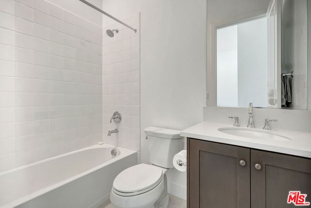 11865 Red Hawk Lane, Porter Ranch, CA 91326