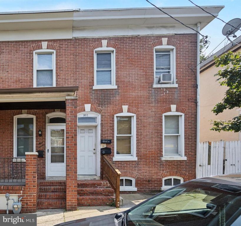 922 MARYLAND AVE, Wilmington, DE 19805