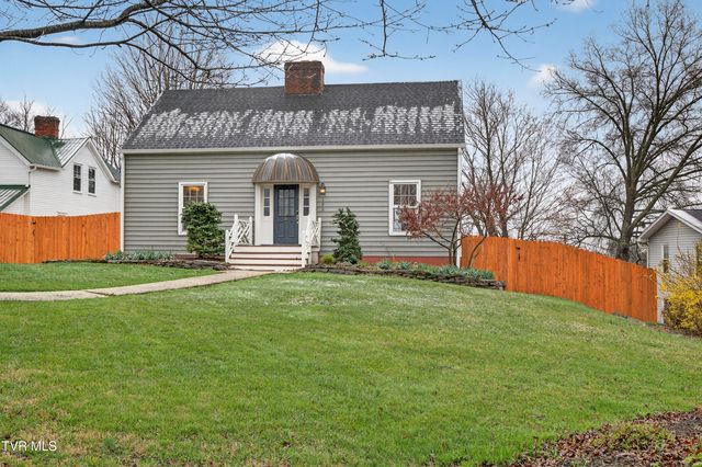 122 Stonewall Heights, Abingdon, VA 24210