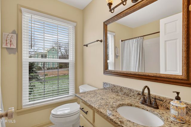 122 Stonewall Heights, Abingdon, VA 24210