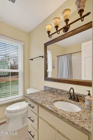 122 Stonewall Heights, Abingdon, VA 24210