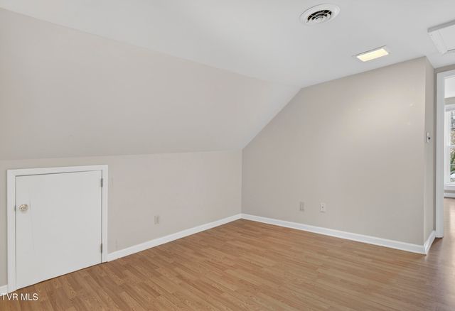 122 Stonewall Heights, Abingdon, VA 24210