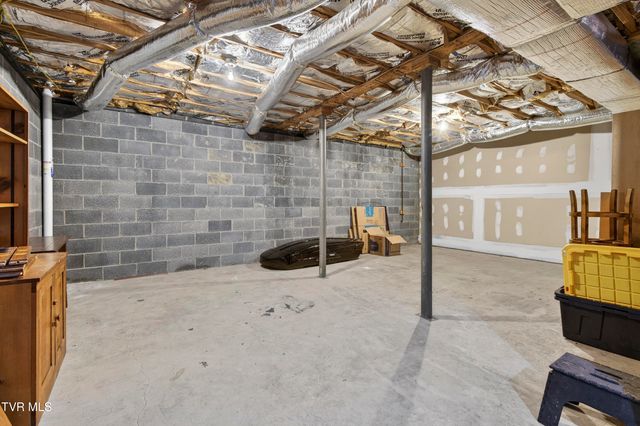 122 Stonewall Heights, Abingdon, VA 24210