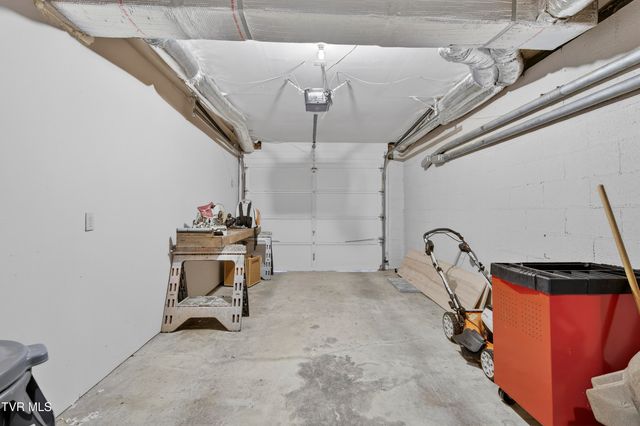 122 Stonewall Heights, Abingdon, VA 24210