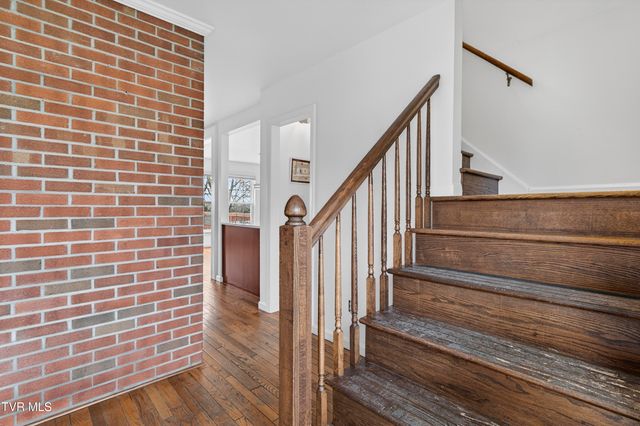 122 Stonewall Heights, Abingdon, VA 24210