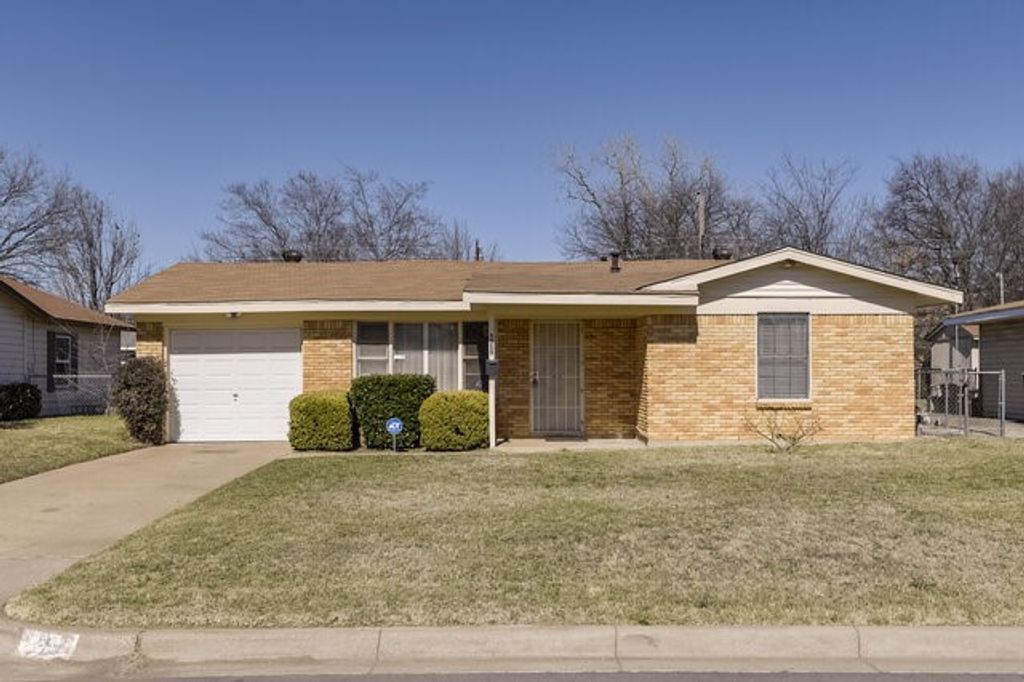 5513 Cottey Street, Fort Worth, TX 76119