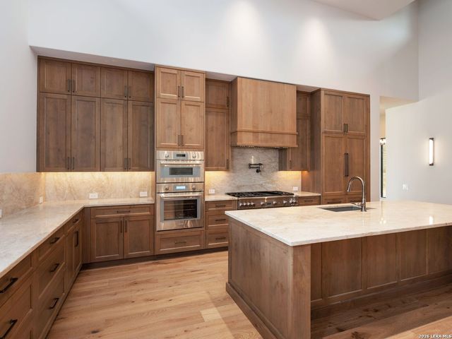 2 Dominion Vista, San Antonio, TX 78257