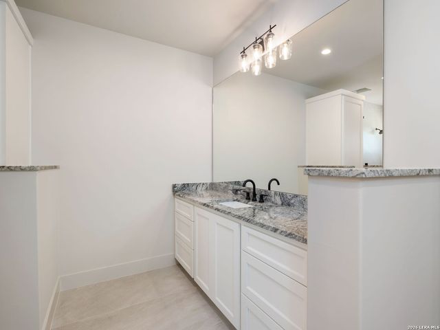 2 Dominion Vista, San Antonio, TX 78257