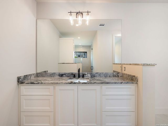 2 Dominion Vista, San Antonio, TX 78257