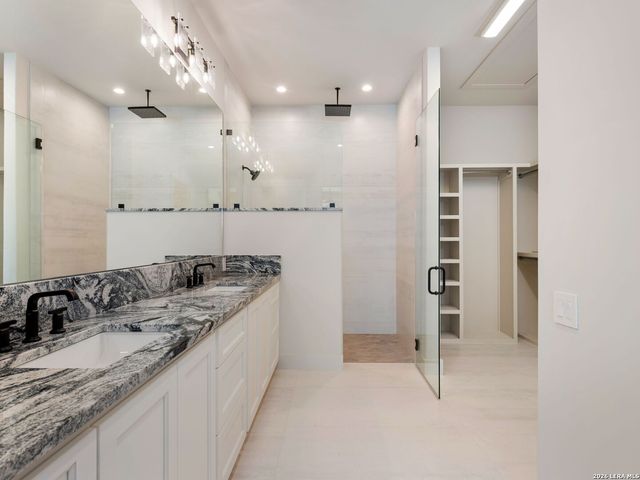 2 Dominion Vista, San Antonio, TX 78257