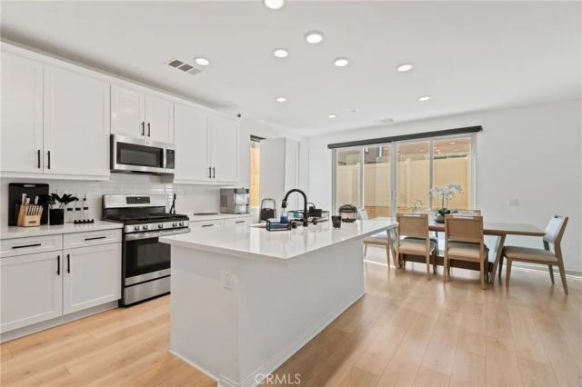 362 Rosa Street, Rialto, CA 92376