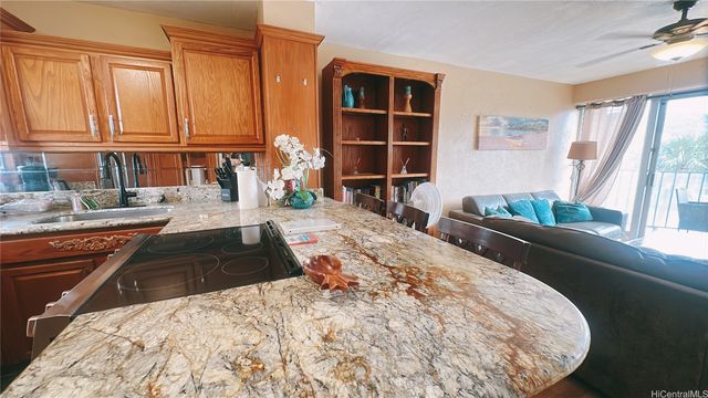 1909 Ala Wai Boulevard 504, Honolulu, HI 96815