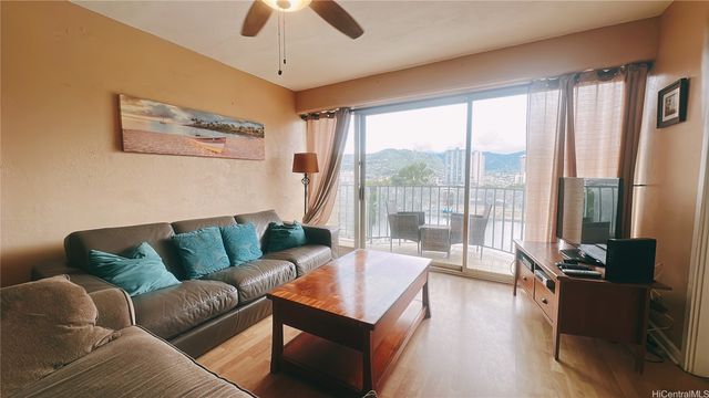 1909 Ala Wai Boulevard 504, Honolulu, HI 96815