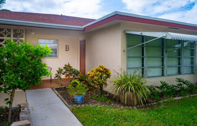 235 NW 46th Avenue B, Delray Beach, FL 33445