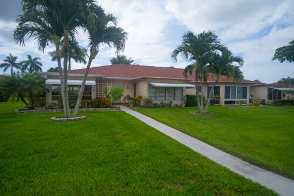 235 NW 46th Avenue B, Delray Beach, FL 33445