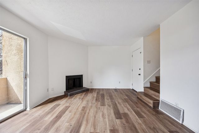 4044 Buena Vista Street 205, Dallas, TX 75204