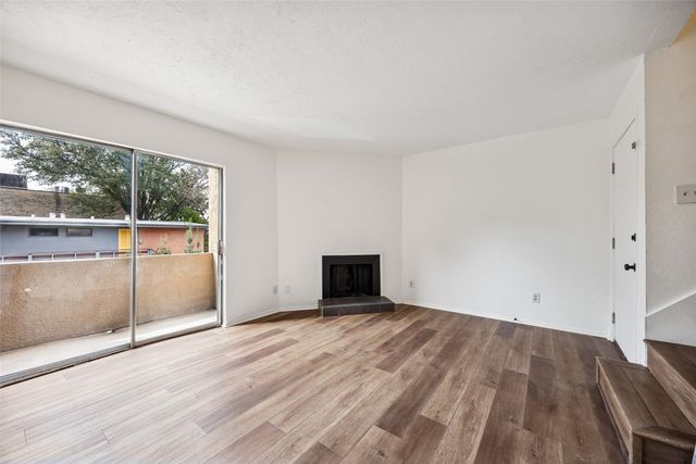 4044 Buena Vista Street 205, Dallas, TX 75204