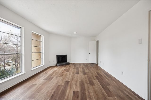 4044 Buena Vista Street 205, Dallas, TX 75204