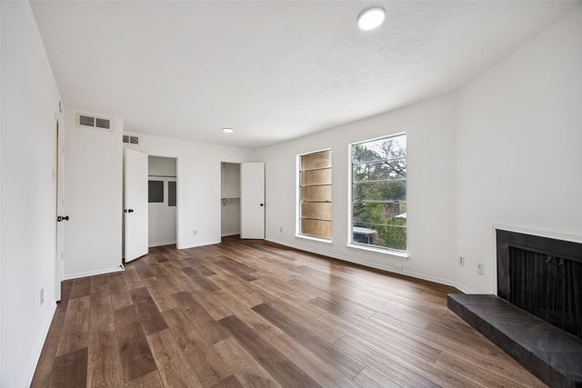 4044 Buena Vista Street 205, Dallas, TX 75204