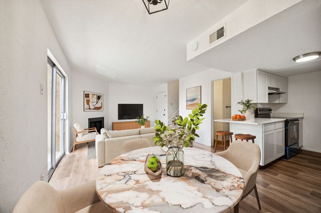 4044 Buena Vista Street 205, Dallas, TX 75204