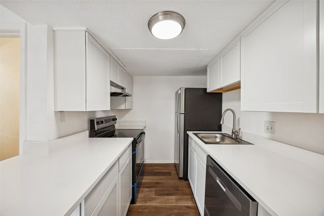 4044 Buena Vista Street 205, Dallas, TX 75204