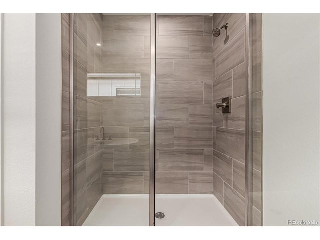 35 Ascent Trl, Englewood, CO 80112