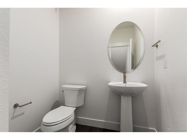 35 Ascent Trl, Englewood, CO 80112