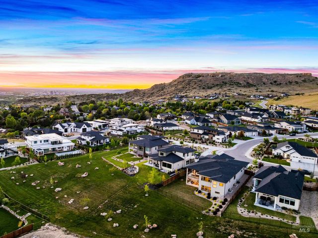 3501 E Planet Dr, Boise, ID 83712