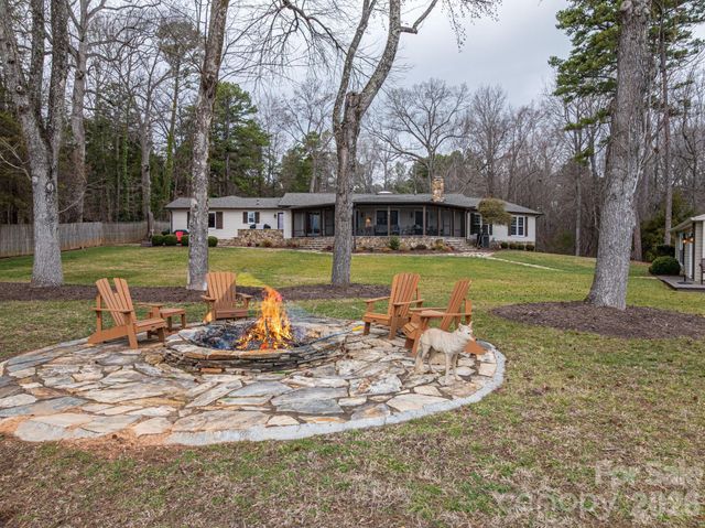 4485 River Oaks Road, Lake Wylie, SC 29710