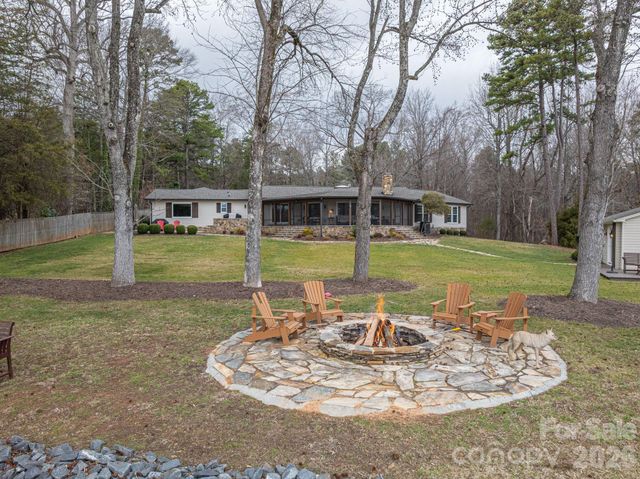 4485 River Oaks Road, Lake Wylie, SC 29710