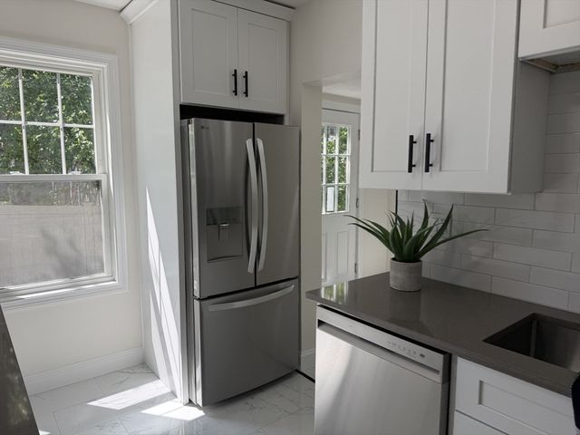 47 Ideal Rd, Worcester, MA 01604