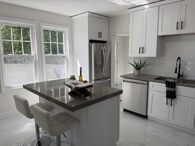 47 Ideal Rd, Worcester, MA 01604