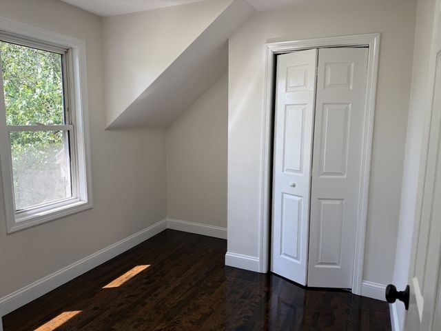 47 Ideal Rd, Worcester, MA 01604