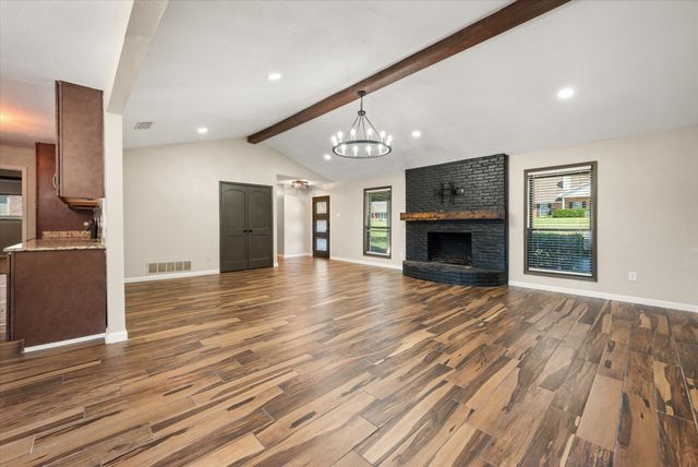 420 Hillside Drive, Lakewood Village, TX 75068