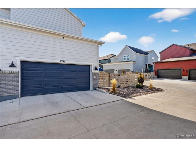 9793 Banner Peak Loop, Littleton, CO 80125