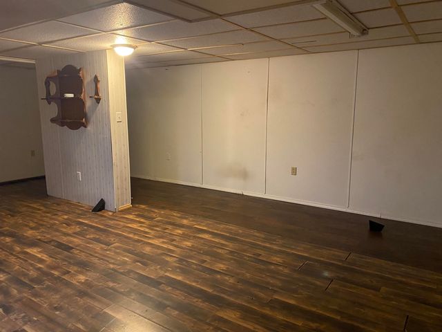 1948 3rd St NW, Minot, ND 58703